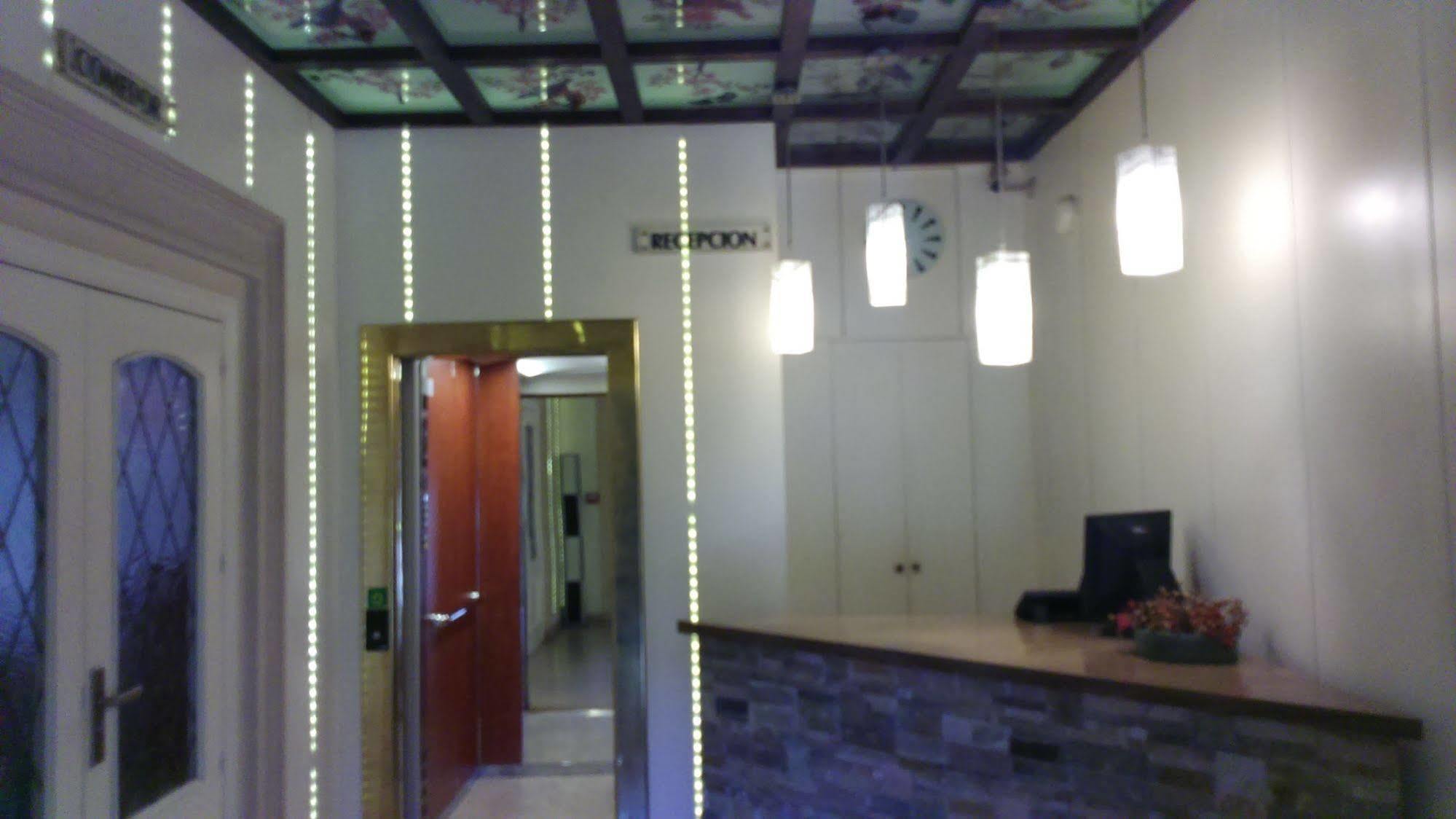 Hotel Ideal Villarrobledo Kültér fotó