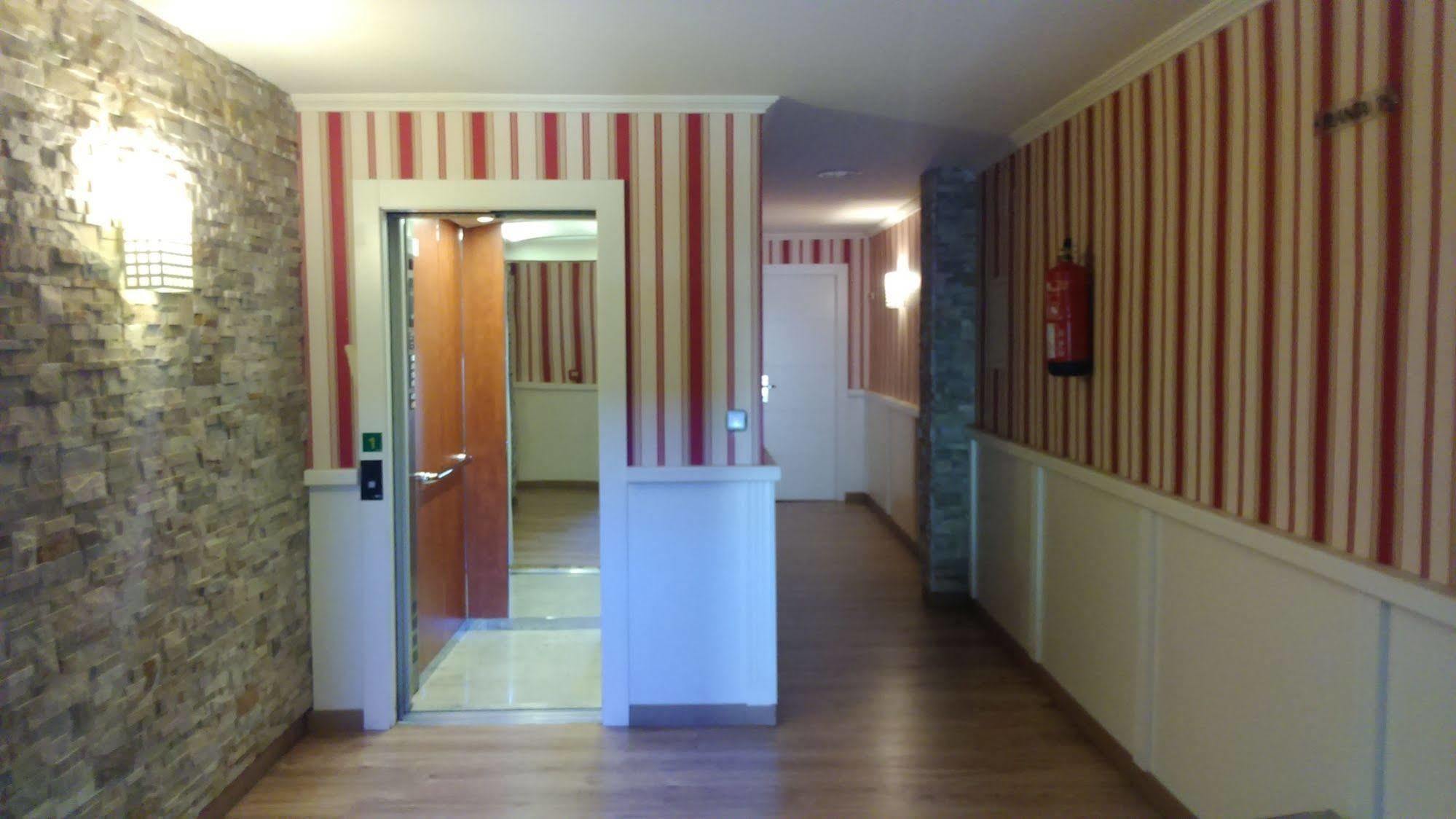 Hotel Ideal Villarrobledo Kültér fotó